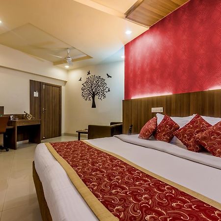 Hotel Panchratna Panvel Exterior photo