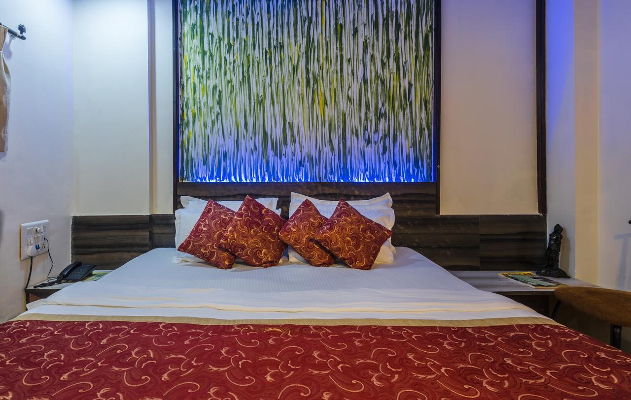 Hotel Panchratna Panvel Exterior photo
