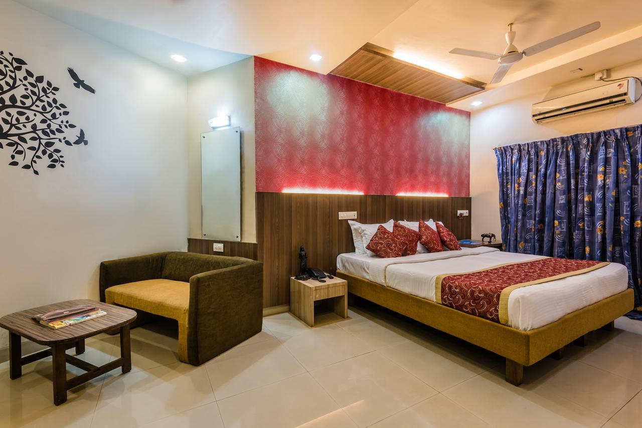 Hotel Panchratna Panvel Exterior photo