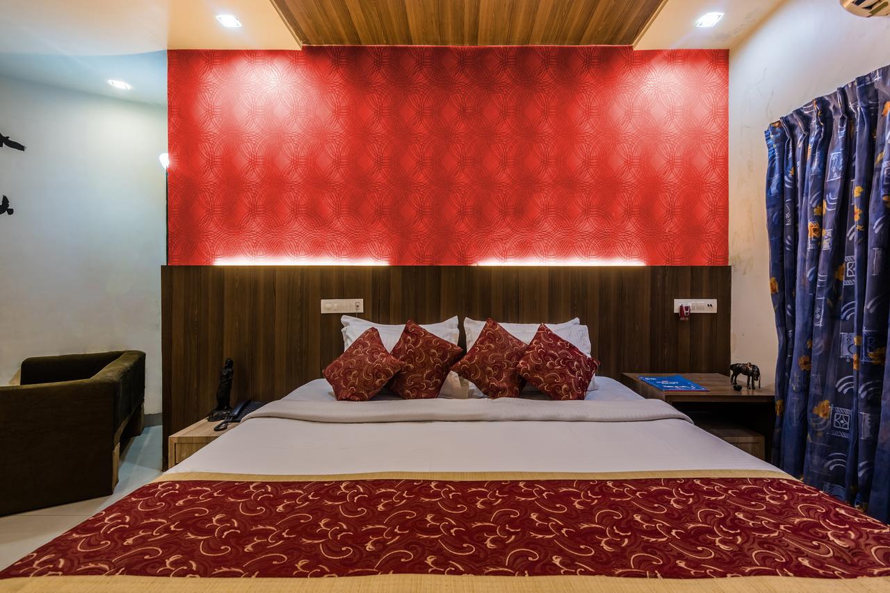 Hotel Panchratna Panvel Exterior photo
