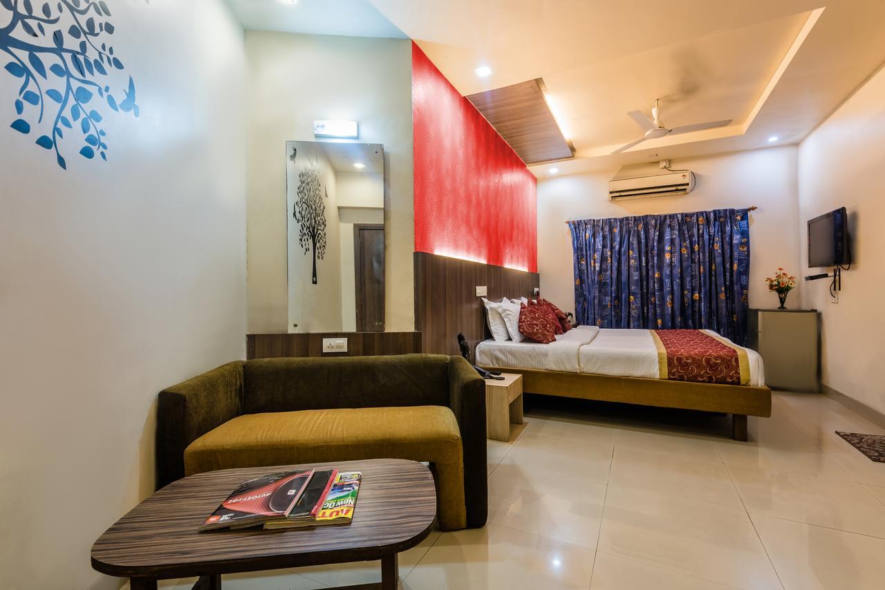 Hotel Panchratna Panvel Exterior photo