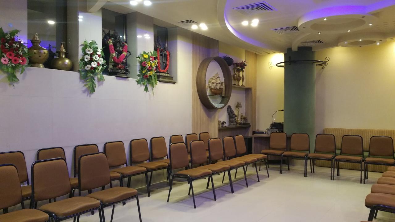 Hotel Panchratna Panvel Exterior photo