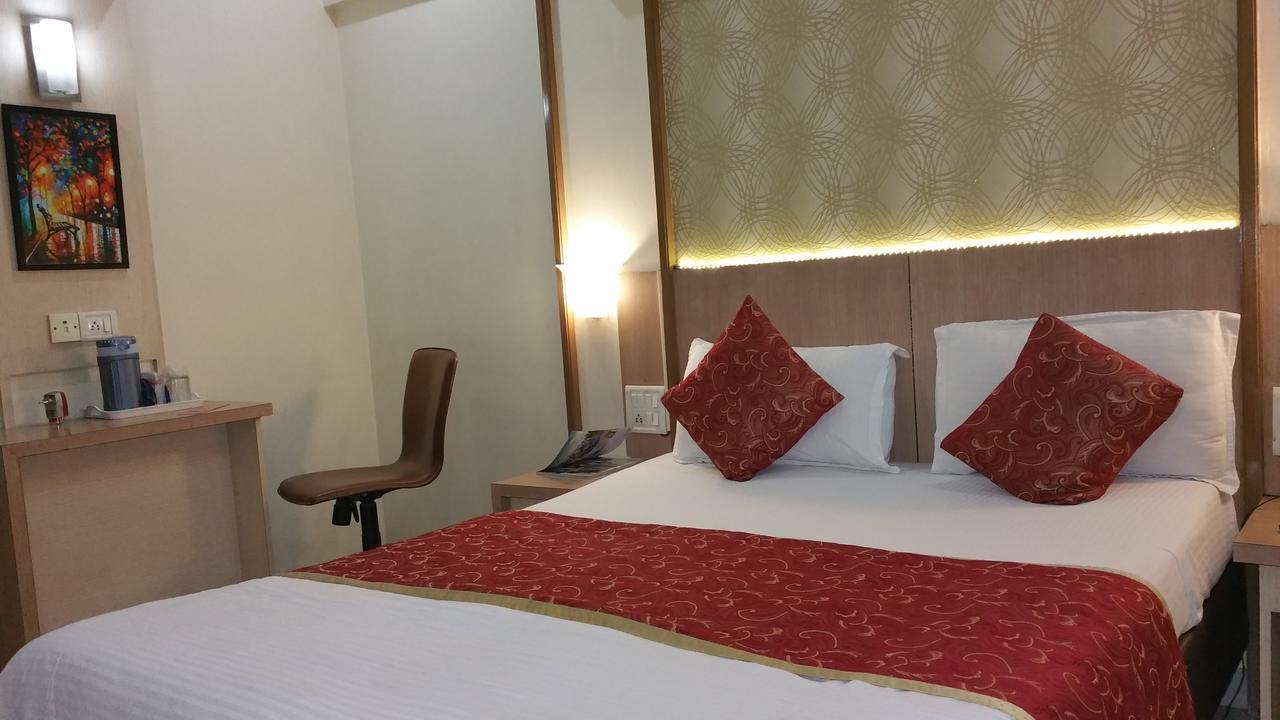 Hotel Panchratna Panvel Exterior photo