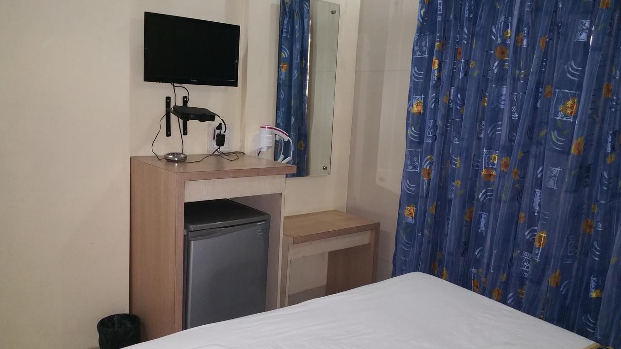 Hotel Panchratna Panvel Exterior photo