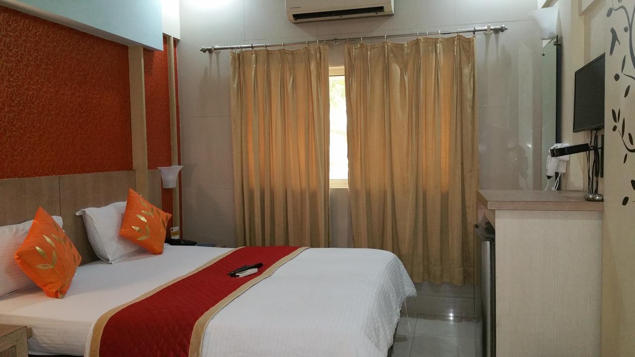 Hotel Panchratna Panvel Exterior photo